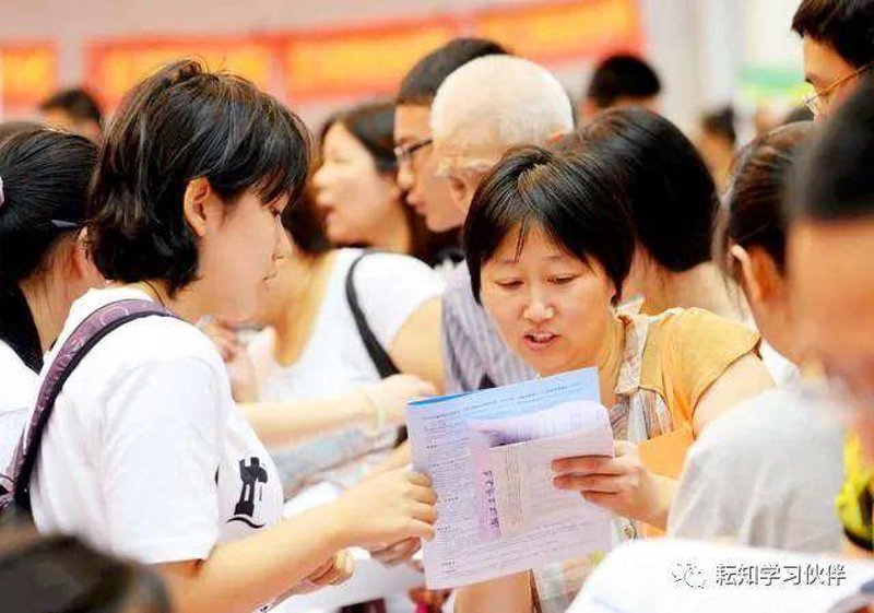 教育行业的风向标:学博教育引领学术探索之旅