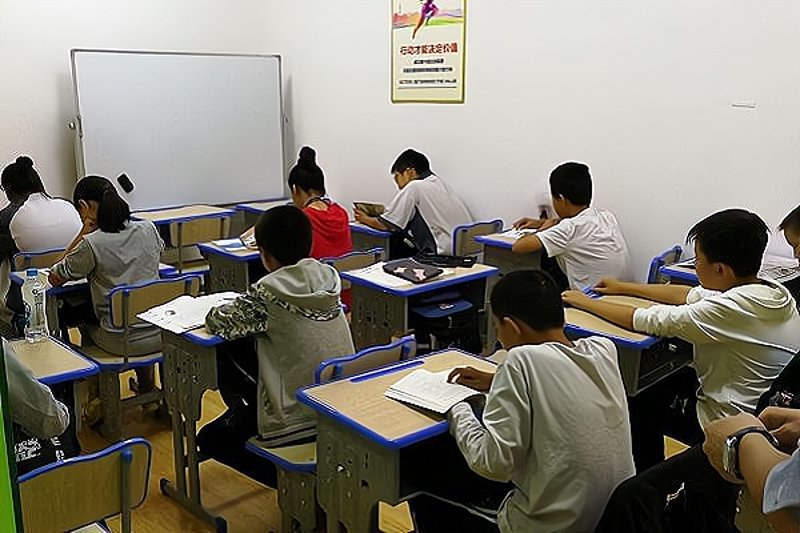 聚焦教育前沿：学博教育引领行业变革